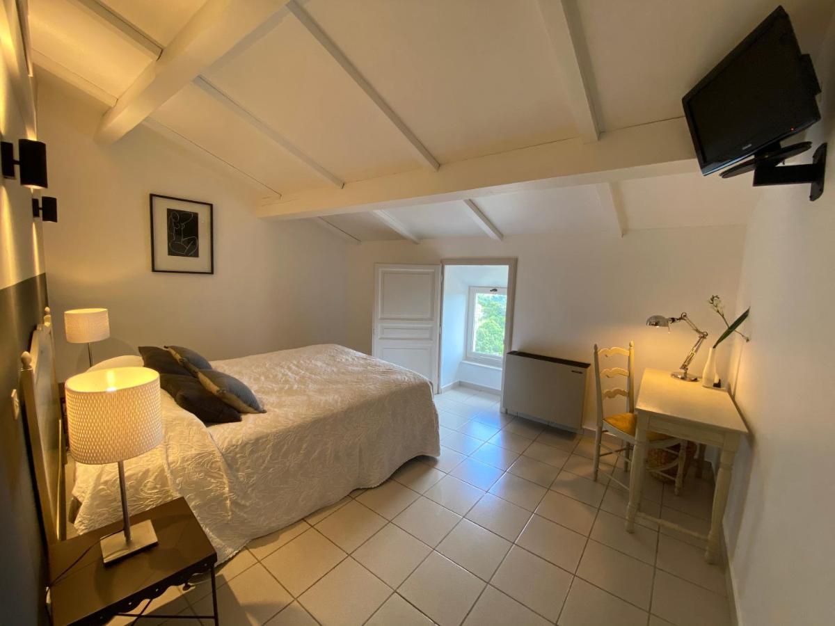 Auberge De La Tour De Brison Sanilhac  Εξωτερικό φωτογραφία