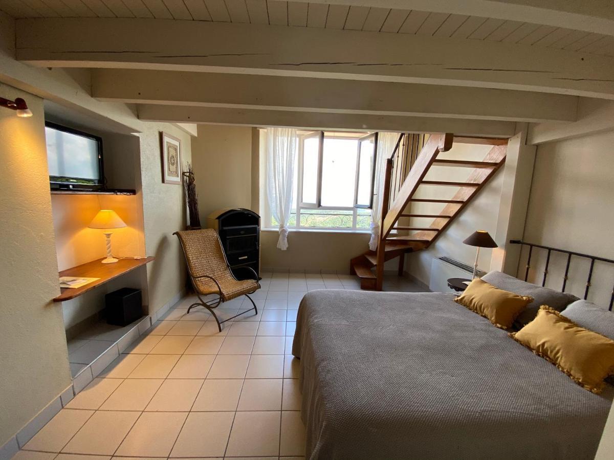 Auberge De La Tour De Brison Sanilhac  Εξωτερικό φωτογραφία