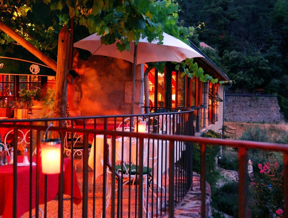 Auberge De La Tour De Brison Sanilhac  Εξωτερικό φωτογραφία