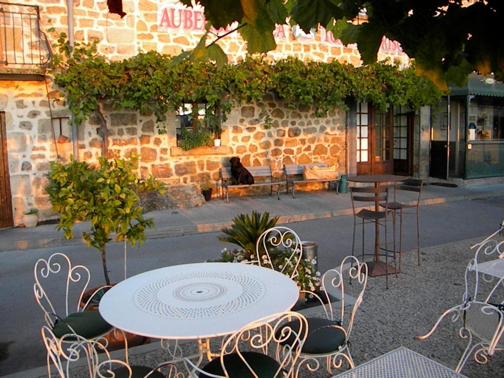 Auberge De La Tour De Brison Sanilhac  Εξωτερικό φωτογραφία