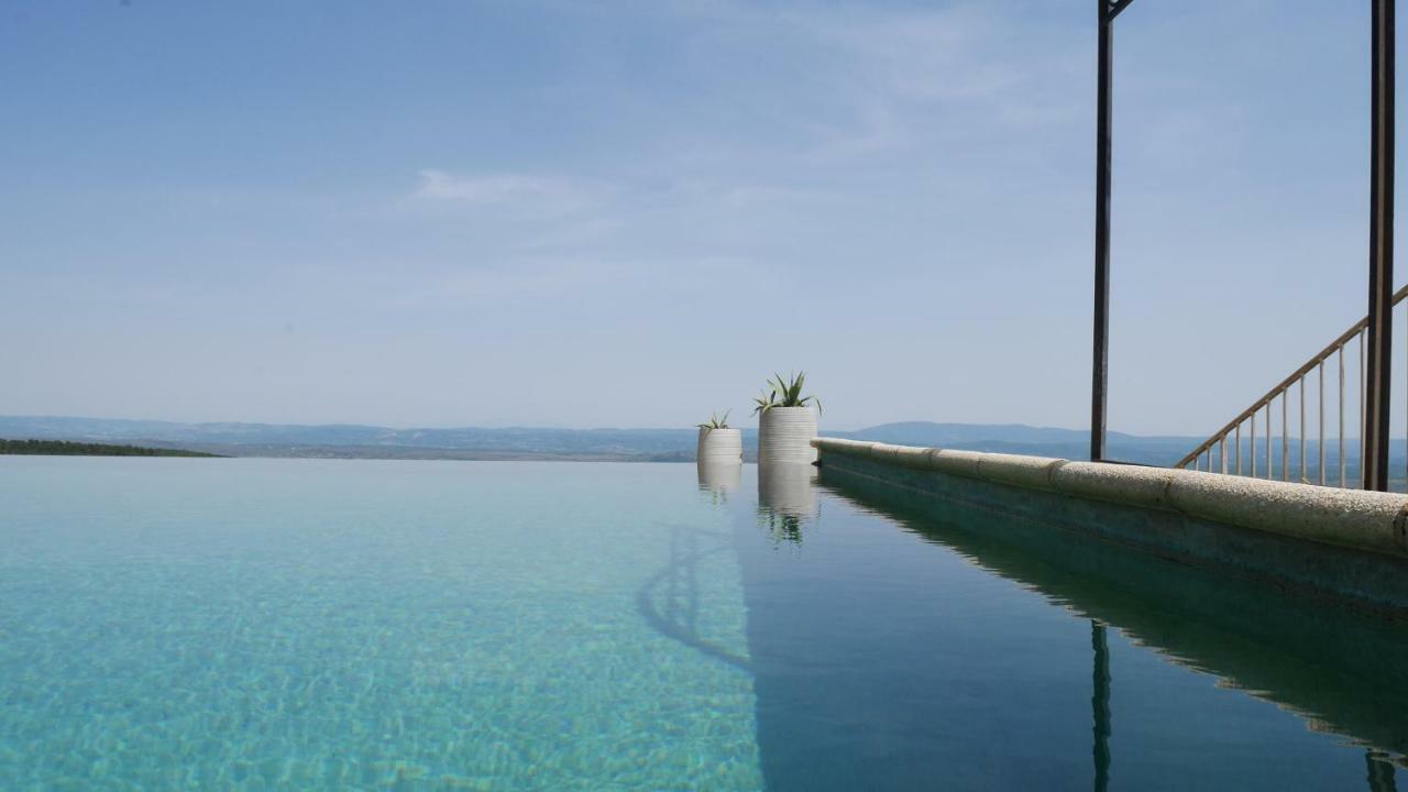 Auberge De La Tour De Brison Sanilhac  Εξωτερικό φωτογραφία